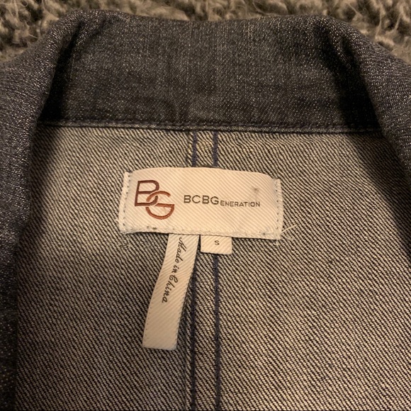 Faded Denim Blazer - Picture 3 of 6